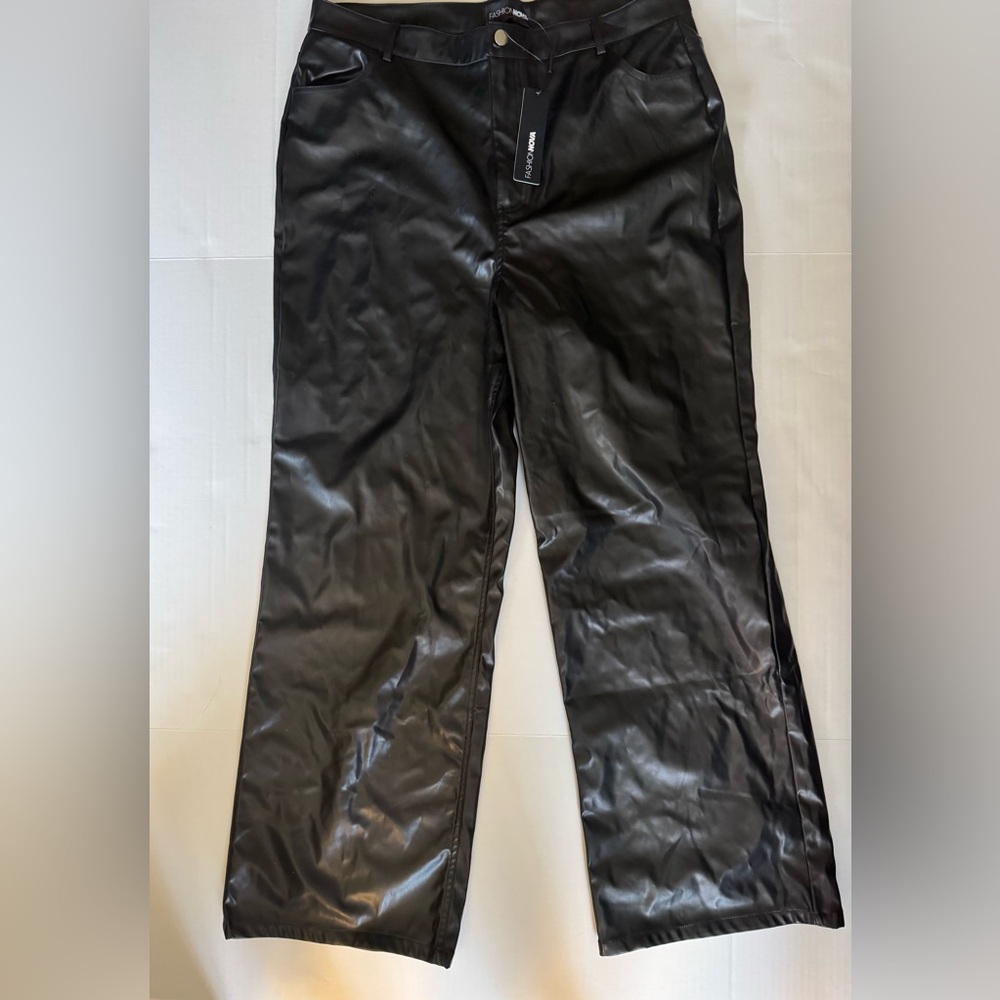 Fashion Nova women’s Seraphine Faux Black Leather pants straight leg 4pockets 2X